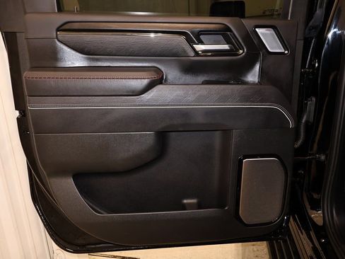 Used 2024 GMC Sierra 2500 AT4X w/ AT4X AEV Edition image 15