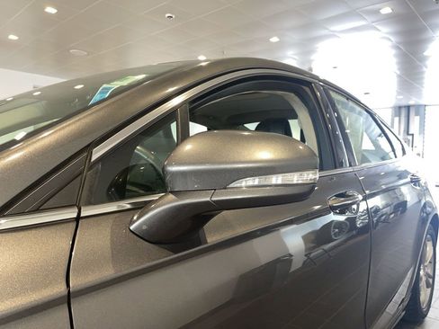 Used 2015 Ford Fusion Energi Titanium w/ Driver Assist Package image 11