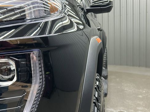 Used 2024 GMC Canyon AT4X image 13