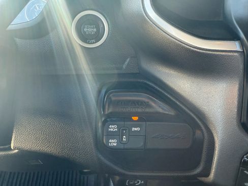 Used 2019 RAM 2500 Big Horn image 24