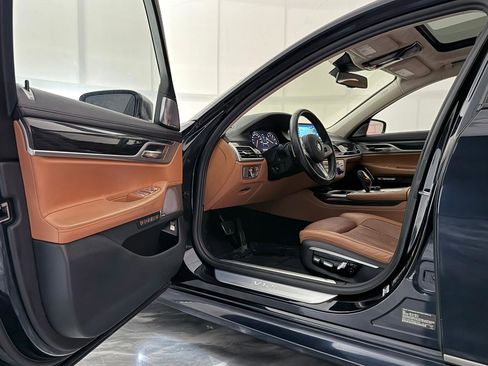 Used 2017 BMW M760i xDrive AWD/4WD image 18