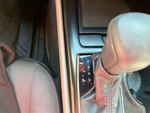 Used 2019 Toyota Camry LE image 16