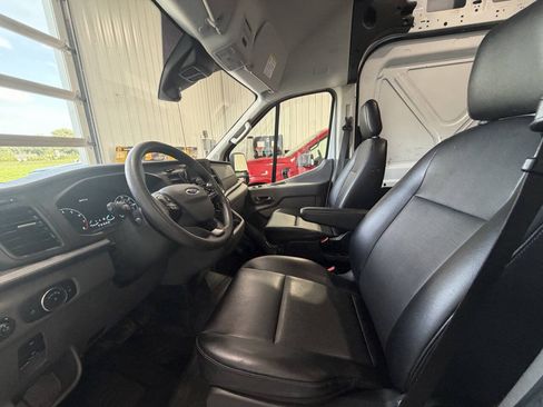 Used 2022 Ford Transit 250 148 High Roof AWD image 10