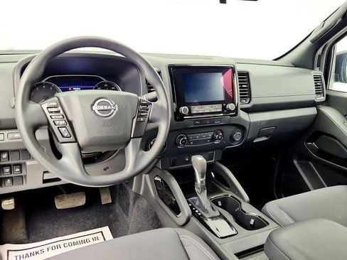 Used 2023 Nissan Frontier SV w/ Midnight Edition Package image 11