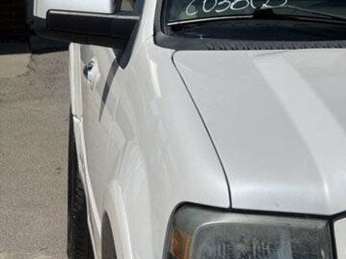 Used 2010 Ford Expedition EL Limited RWD image 23
