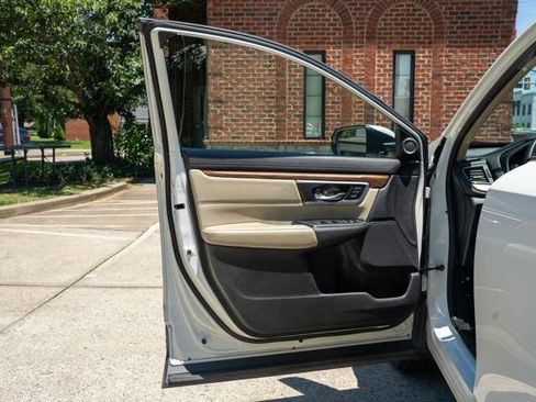 Used 2020 Honda CR-V EX-L image 16