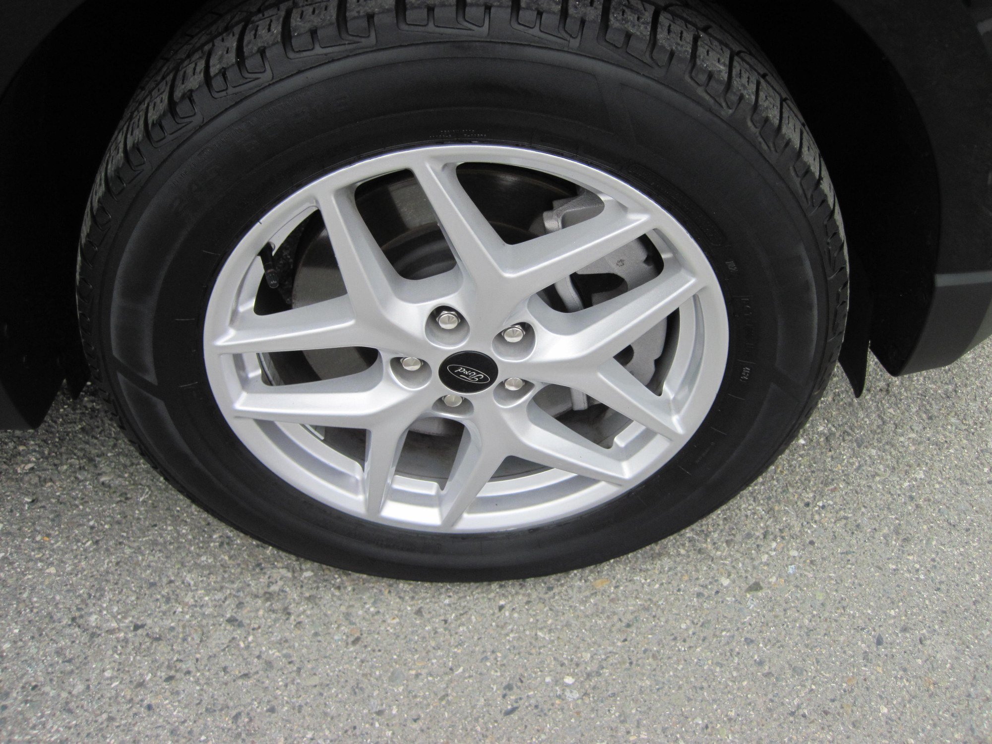 Used 2024 Ford Edge SEL AWD/4WD image 2