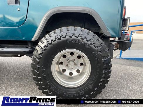 Used 1995 Jeep Wrangler S image 10