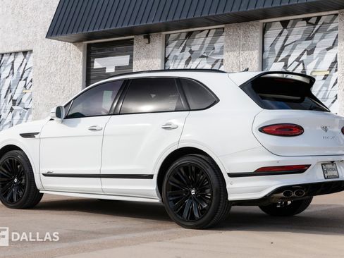 Used 2022 Bentley Bentayga Speed image 10