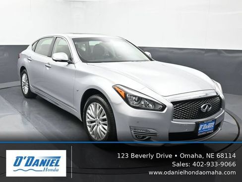 Used 2015 INFINITI Q70 L 3.7 w/ Deluxe Touring Package AWD/4WD image 8