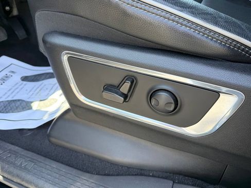 Used 2025 RAM 1500 Laramie AWD/4WD image 26