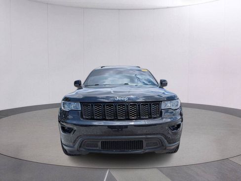 Used 2022 Jeep Grand Cherokee Laredo E RWD image 10