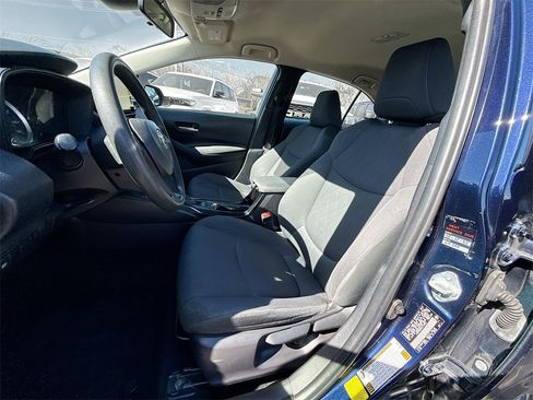 Used 2021 Toyota Corolla LE image 22