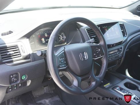 Used 2024 Honda Passport TrailSport image 30