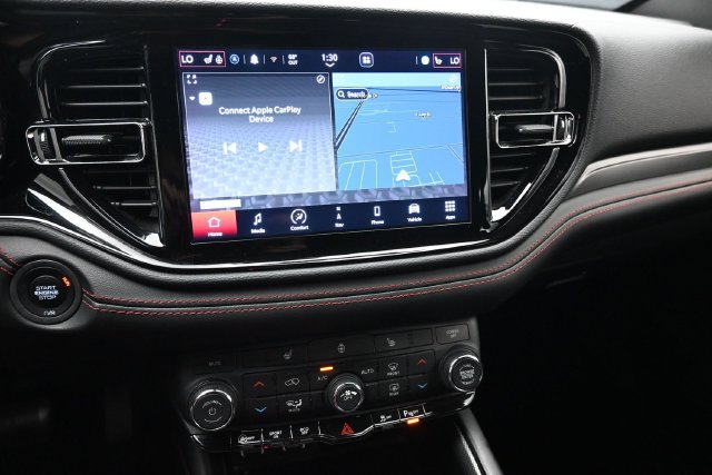 Used 2025 Dodge Durango GT AWD/4WD image 7