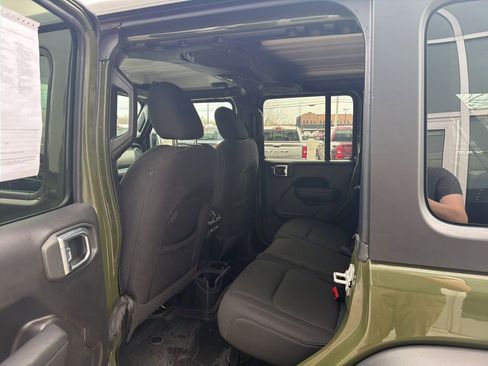 Used 2022 Jeep Wrangler Unlimited Sport AWD/4WD image 15