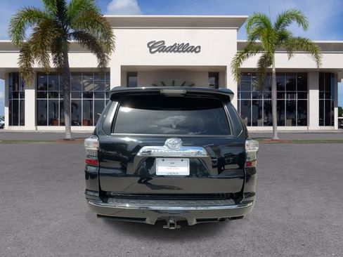 Used 2023 Toyota 4Runner Limited image 12