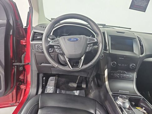 Used 2019 Ford Edge SEL w/ Equipment Group 201A FWD image 14