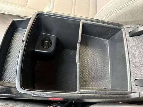 Used 2020 Kia Sorento LX image 17