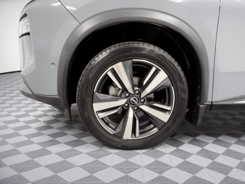 Used 2023 Nissan Rogue SL w/ SL Premium Package FWD image 13