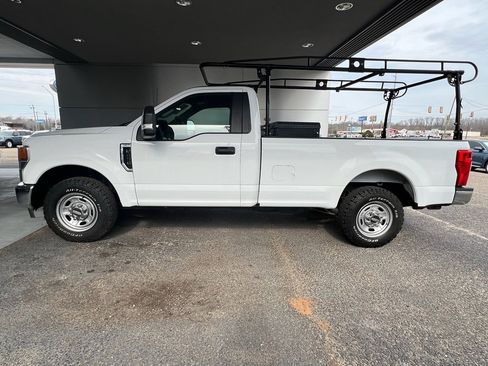 Used 2022 Ford F250 XL w/ Power Equipment Group image 5
