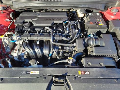 Used 2025 Hyundai Elantra Sport image 25