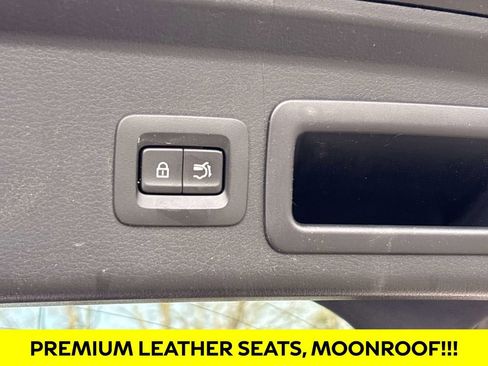 Used 2023 MAZDA CX-30 AWD 2.5 S w/ Premium Package image 13