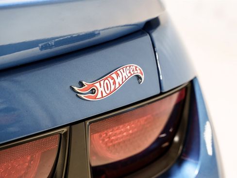Used 2013 Chevrolet Camaro SS w/ Hot Wheels Special Edition RWD image 7