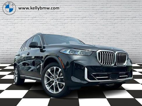 Certified 2024 BMW X5 xDrive40i w/ Premium Package AWD/4WD image 1