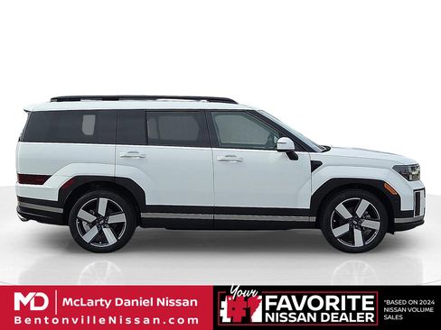 Used 2025 Hyundai Santa Fe Limited image 6