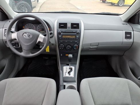 Used 2010 Toyota Corolla LE image 16