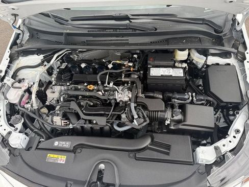 Used 2025 Toyota Corolla LE image 12