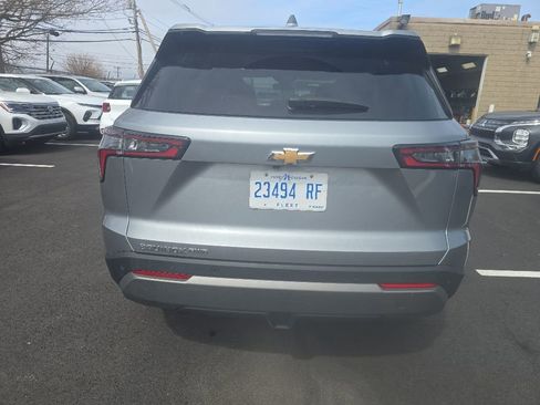 Used 2025 Chevrolet Equinox LT AWD/4WD image 5