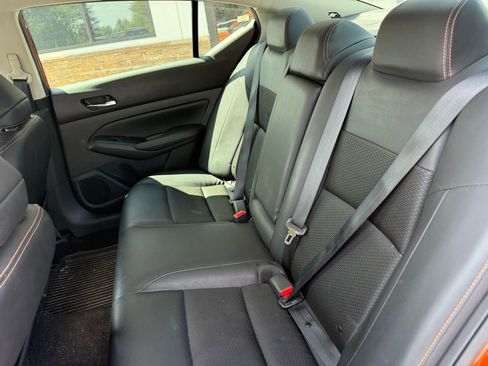 Used 2020 Nissan Altima 2.5 SR w/ Premium Package FWD image 4