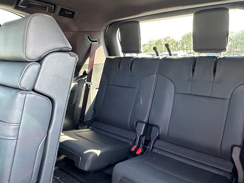 Used 2024 Lexus LX 600 4WD w/ Luxury Package image 13