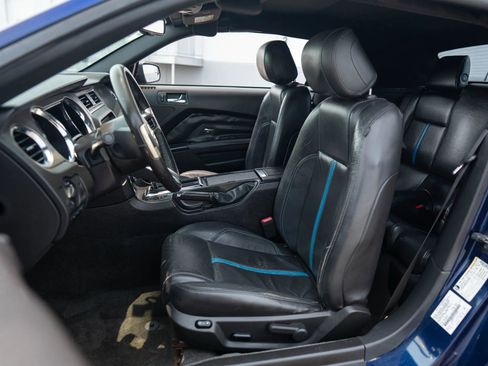 Used 2012 Ford Mustang GT Premium RWD image 21