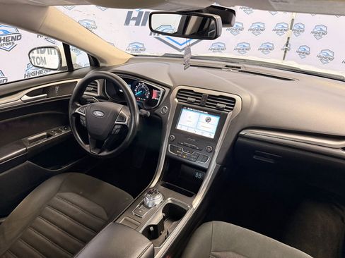 Used 2019 Ford Fusion SE image 22