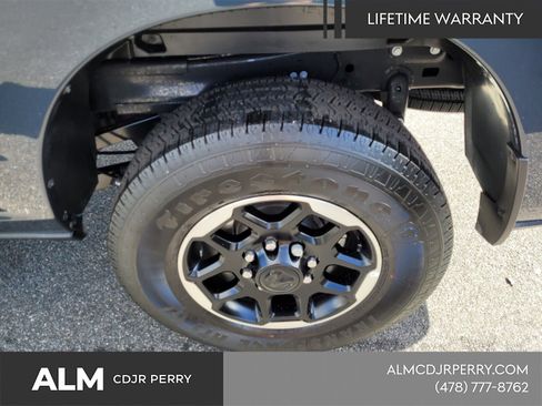New 2026 RAM 2500 Laramie AWD/4WD image 8