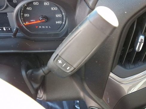 Used 2024 Chevrolet Silverado 1500 Custom image 18