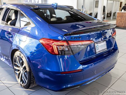 Used 2022 Honda Civic Touring image 14