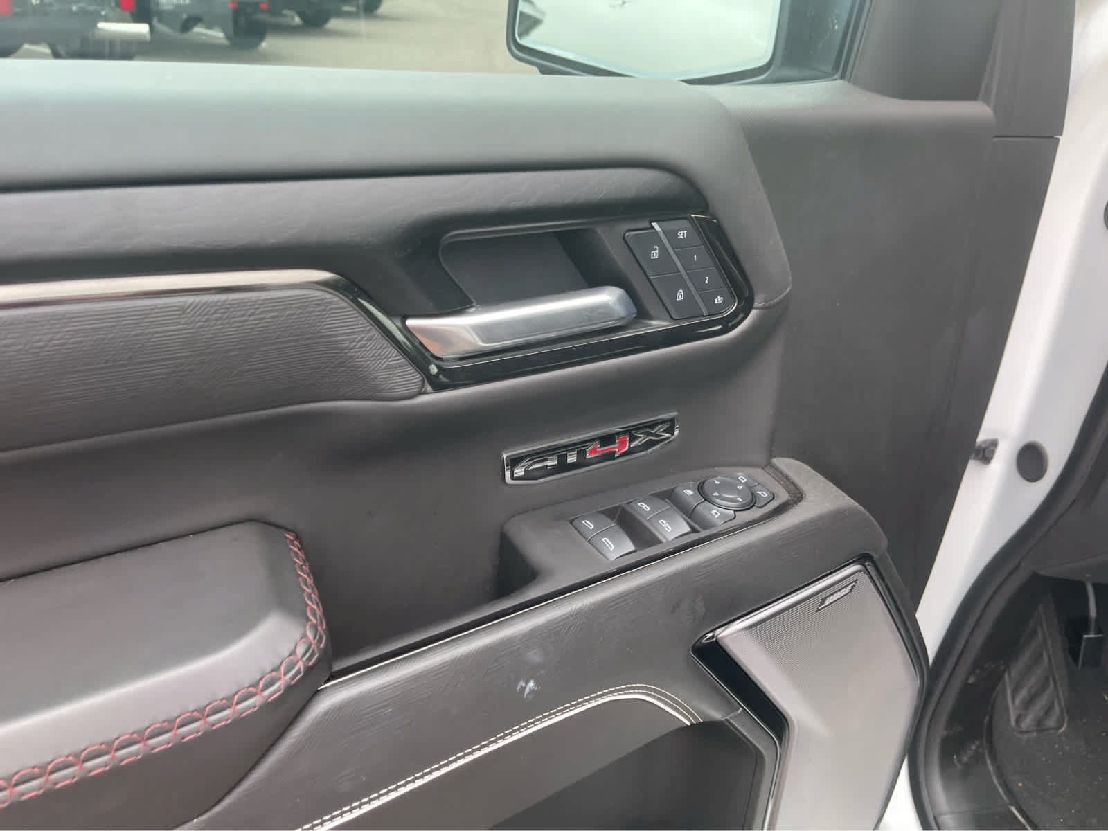 Used 2025 GMC Sierra 1500 AT4X w/ AT4X AEV Edition AWD/4WD image 11