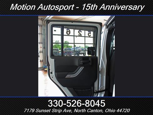 Used 2013 Jeep Wrangler Unlimited Rubicon w/ Connectivity Group AWD/4WD image 39