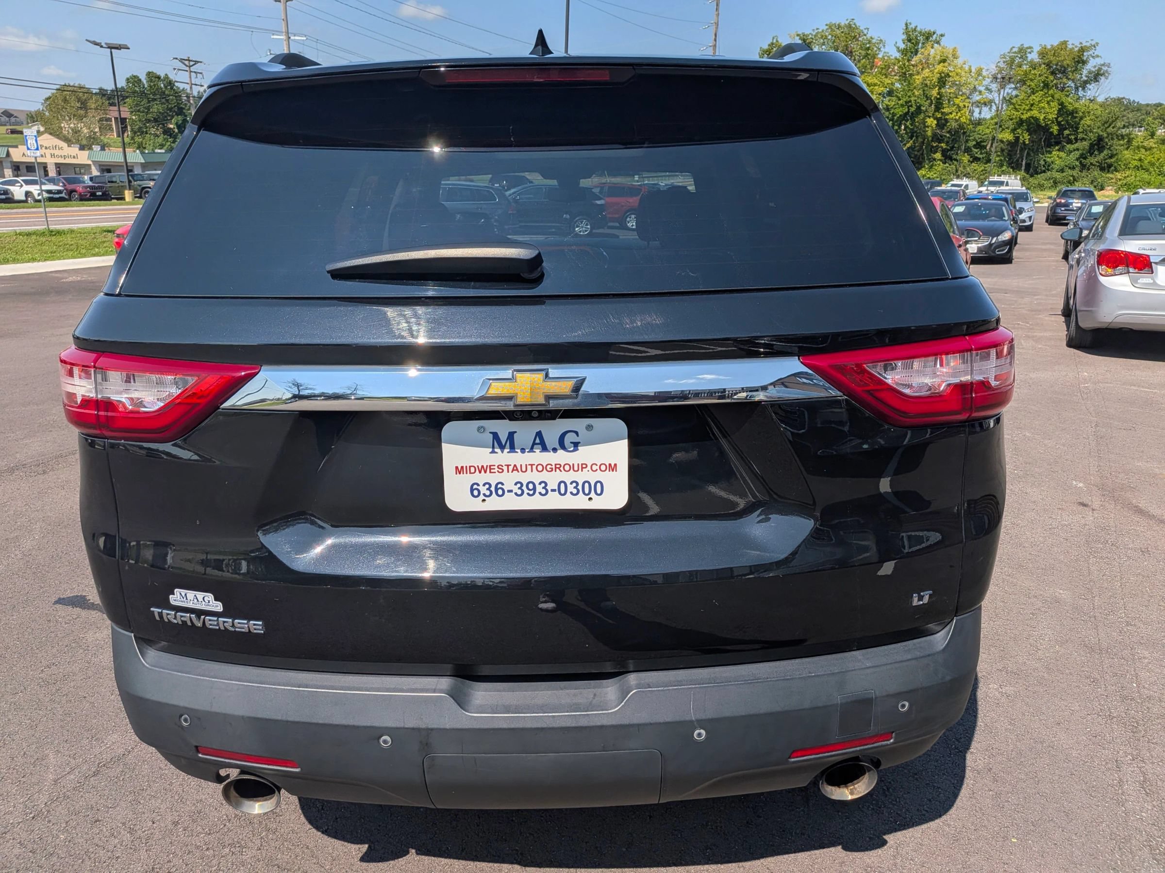 Used 2019 Chevrolet Traverse LT w/ LT Premium Package FWD image 5