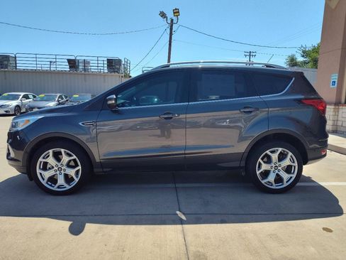 Used 2019 Ford Escape Titanium AWD/4WD image 7