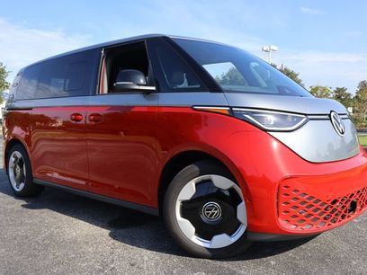 Certified 2025 Volkswagen ID. Buzz Pro S