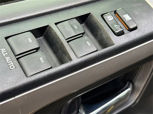 Used 2016 Toyota 4Runner SR5 Premium image 20