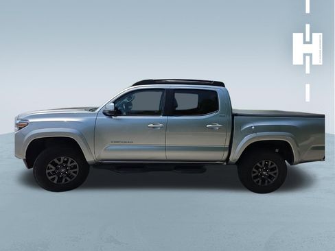 Used 2023 Toyota Tacoma SR5 w/ Technology Package AWD/4WD image 2