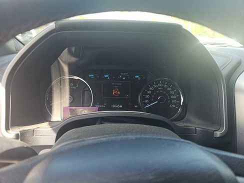 Used 2019 Ford F150 Platinum w/ Technology Package image 3