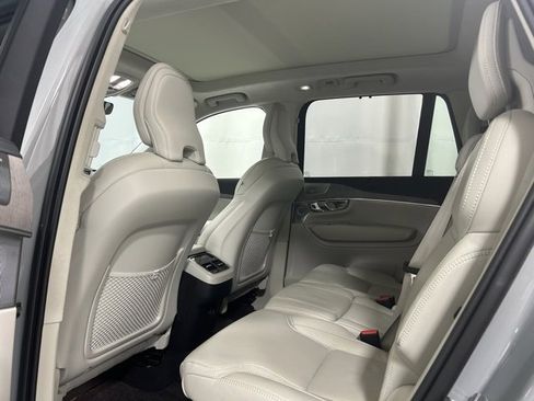 Used 2024 Volvo XC90 B6 Ultimate w/ Lounge Package image 7