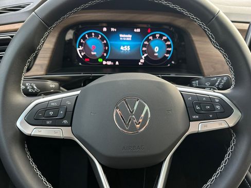 New 2026 Volkswagen Atlas SE image 22